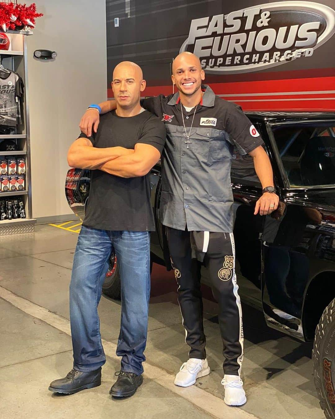 マテウス・ドリア・マセドさんのインスタグラム写真 - (マテウス・ドリア・マセドInstagram)「Toretto family 🚘🚔@vindiesel」12月7日 3時18分 - doria21