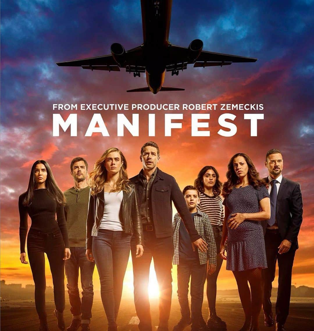 ルナ・ブライズ・ボイドのインスタグラム：「EXACTLY ONE MONTH AWAY!  @nbcmanifest 🛫🛩 BUCKLE UP !!! #manifest」