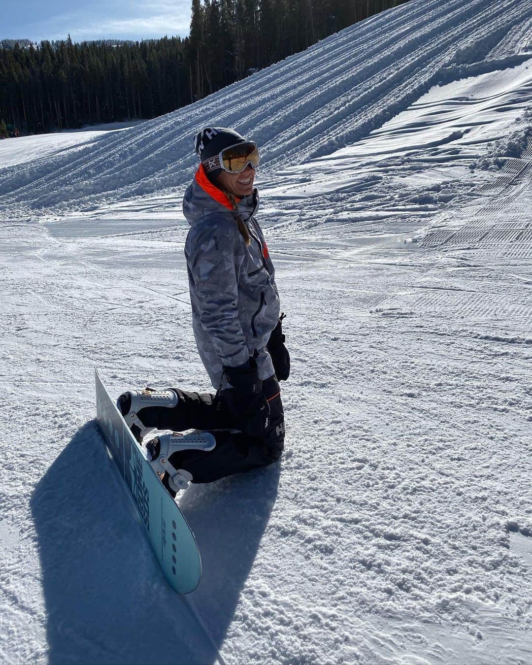 ライアン・オウトゥールさんのインスタグラム写真 - (ライアン・オウトゥールInstagram)「Snow season ❄️ getting back into it!!!! #snowboarding #snow #vail @hellyhansen @romesnowboards @ridesnowboards @unionbindingco」12月7日 5時11分 - ryannotoole
