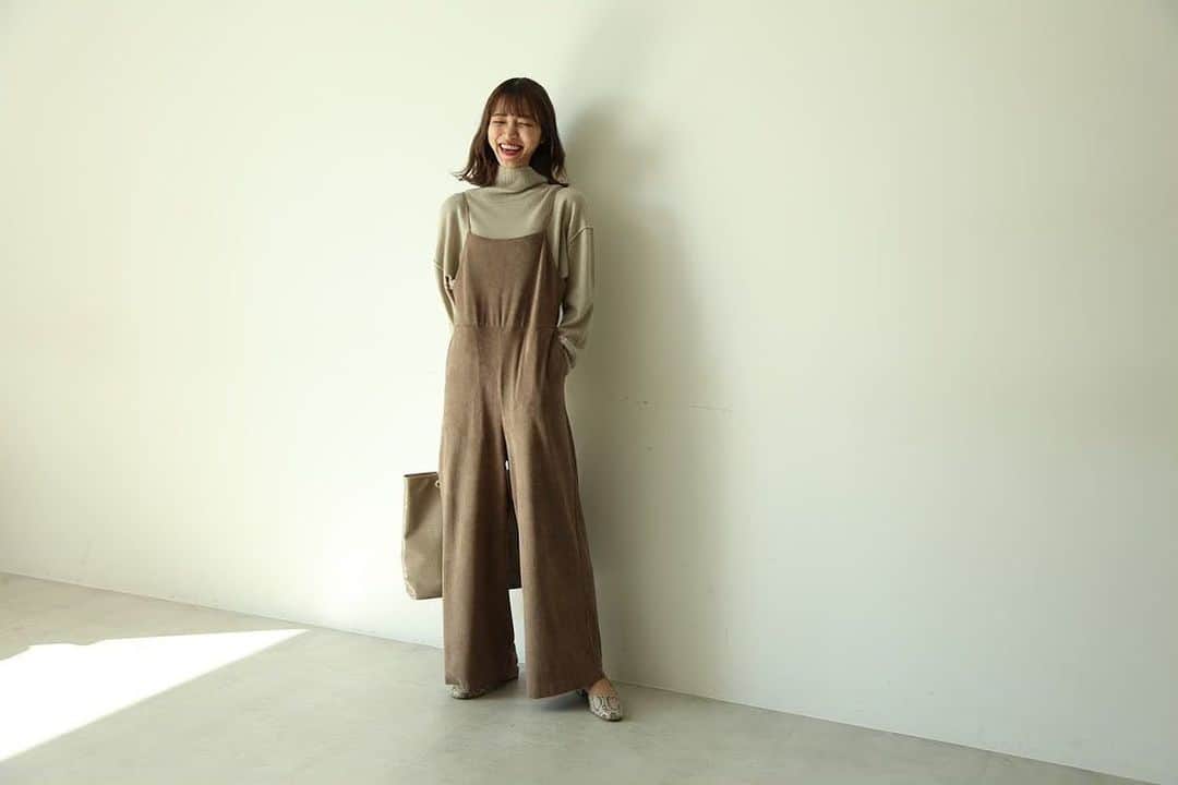 郡司英里沙（えりちょす）のインスタグラム：「﻿ 📸#shooting #freesmart﻿ ﻿ ﻿ なんの話しをして笑っていたのかは忘れたけど、﻿ とても楽しかったということは覚えている ❍｡﻿ ﻿ ﻿ ﻿ ﻿ ﻿ ﻿ ﻿ #郡司英里沙 #pimms #ピムス #ぴむす﻿ #ストリート系女子﻿ #ストリートファッション﻿ #japaneseidol #idol #model #selfie ﻿ #kawaii #instagood #followme #me﻿ #팔로우 #셀피 #셀스타그램 #멋스타그램 #코디﻿」