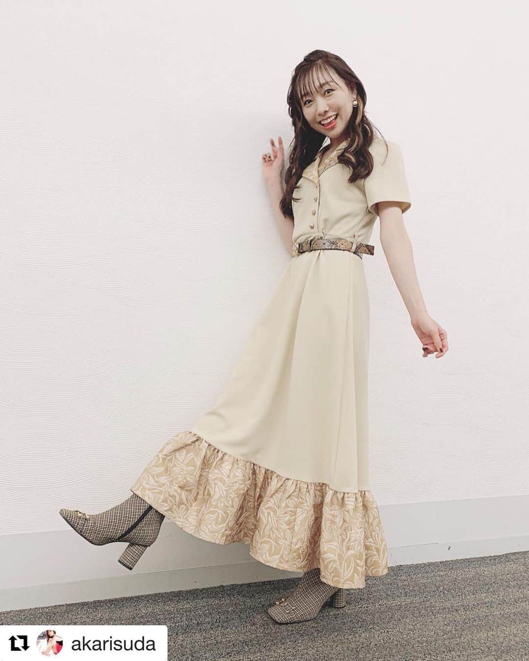 のインスタグラム：「あかりん💐  #Repost @akarisuda ・・・ 11月24日(日) テレビ朝日 & Abema TV 同時に25:00〜放送されている 【#熱闘mリーグ】 先週から始まったコーナーがとっても好き。 こどもたちの発言も姿もとてもかっこいいのだけど、それが面白いしほっこりするの。 → https://gxyt4.app.goo.gl/312sW #麻雀kids #mの原石 #mリーグ #麻雀 #衣装 #リリーブラウン #お店で可愛いと思ってたやつ #テンション上がった  #今週のMリーグドレッシング」