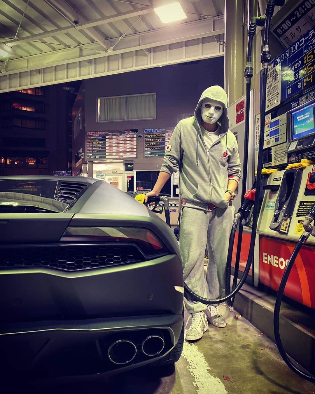 ラファエルさんのインスタグラム写真 - (ラファエルInstagram)「Lamborghini🚗  #Lamborghini #Japan #billionaire #Raphael  #YouTuberコンサルタント #時給日本一YouTuber #日本一自由なyoutuber」12月7日 8時56分 - raphaelangel8183