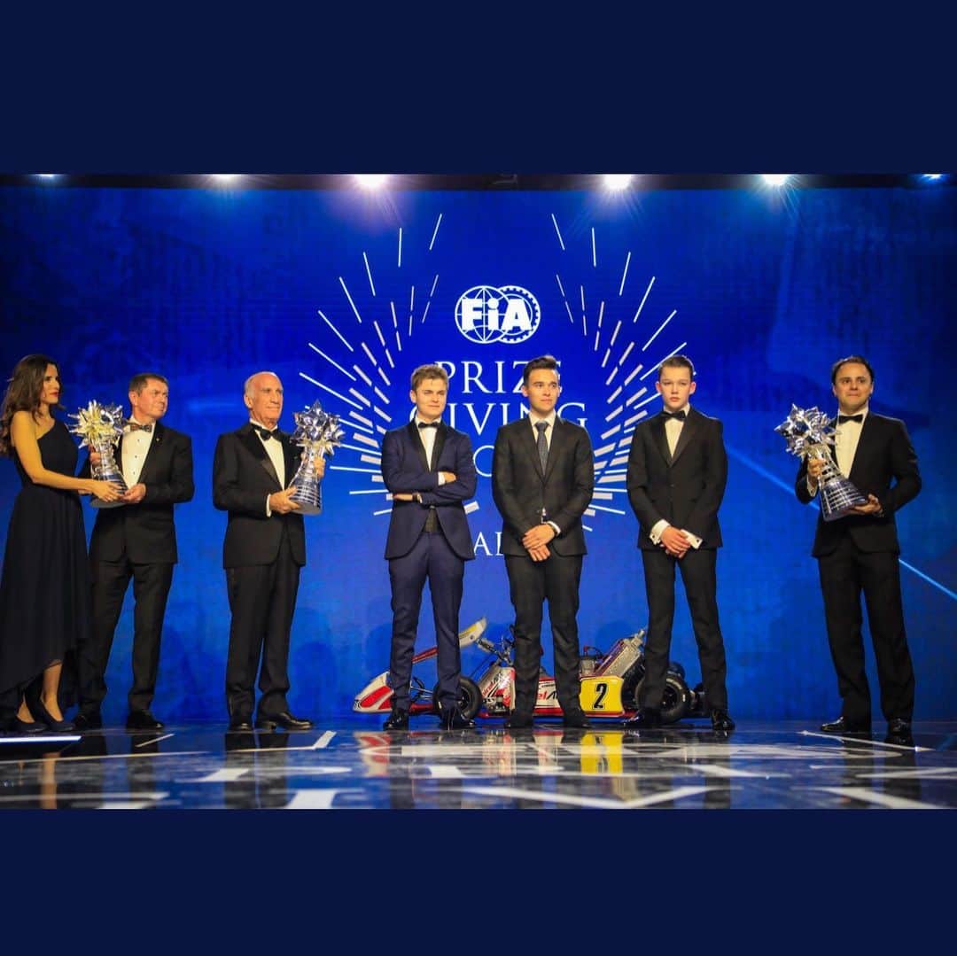 フェリペ・マッサさんのインスタグラム写真 - (フェリペ・マッサInstagram)「Congratulations to all champions awarded tonight in FIA @Paris at the #FIAPrizeGiving2019 . It was a very special #Motorsport competition season!! @fia.official @fia」12月7日 8時59分 - massafelipe