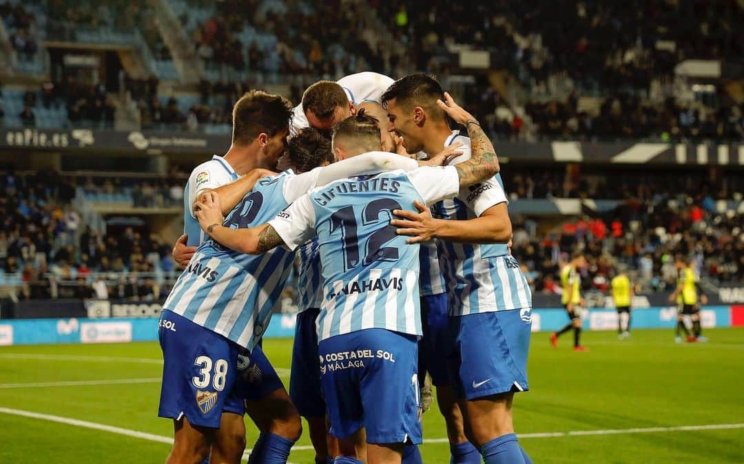 マラガCFさんのインスタグラム写真 - (マラガCFInstagram)「Feliz puente, malaguistas 😊」12月7日 9時04分 - malagacf