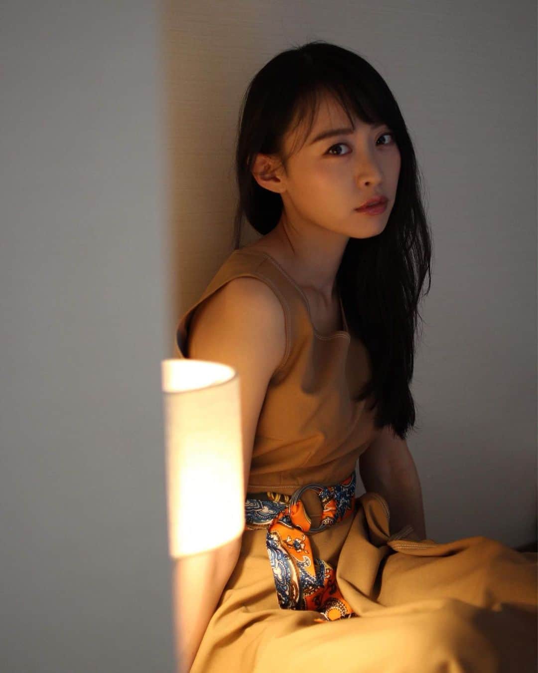 千倉里菜さんのインスタグラム写真 - (千倉里菜Instagram)「おやすみなさい😴 . って投稿しようとして寝てしまってました。← . . . @akira.photographer  _ #実質 #おはよう #goodnight #ポートレート #portrait #portraits #portraitphotography #photo_jpn #photography #portraitmodel #japanesemodel #portrait_shots #model #actress #ポートレート撮影 #東京 #tokyo #徳島 #tokushima #follow #followme  #instagood #instalike #likeforlikes #likeforfollow #hotel #照明 #lighting #interior #インテリア」12月7日 9時24分 - rina_amatsuma