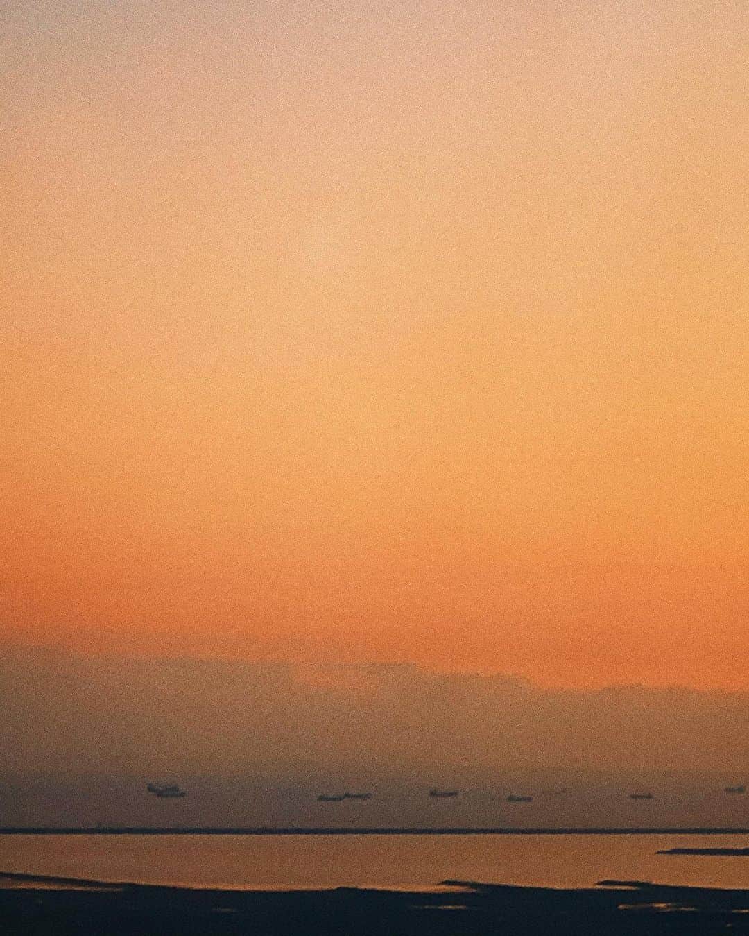リウ・ウェンのインスタグラム：「#WenInFlight」