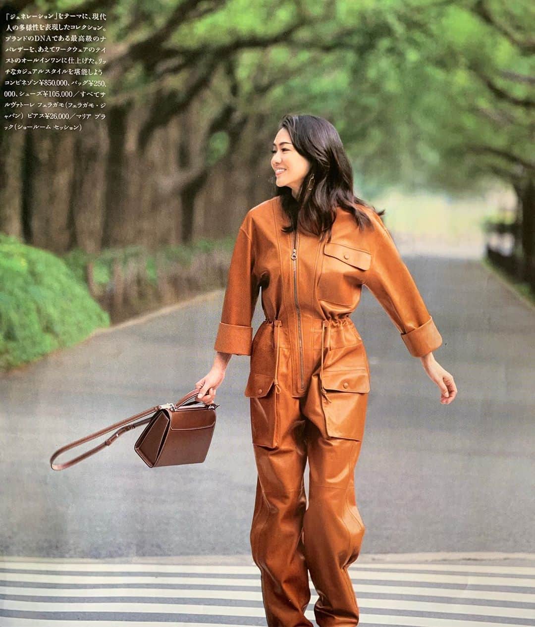 のインスタグラム：「#大人のキャメル シリーズ 🐫 #レザーのジャンプスーツ  #フェラガモ @ferragamo  #ナパレザー の #オールインワン✨  #レザー #ファッション  #婦人公論 #撮影 #モデル #マエノリ #model #fashion  @anjuphotographer  @yoshiyukimayama  @yukimake  @abe_paris  @naoko.kikuchi  @akane226  #thankyou 🧡🐪🐪🐪🐪🐪🐪」