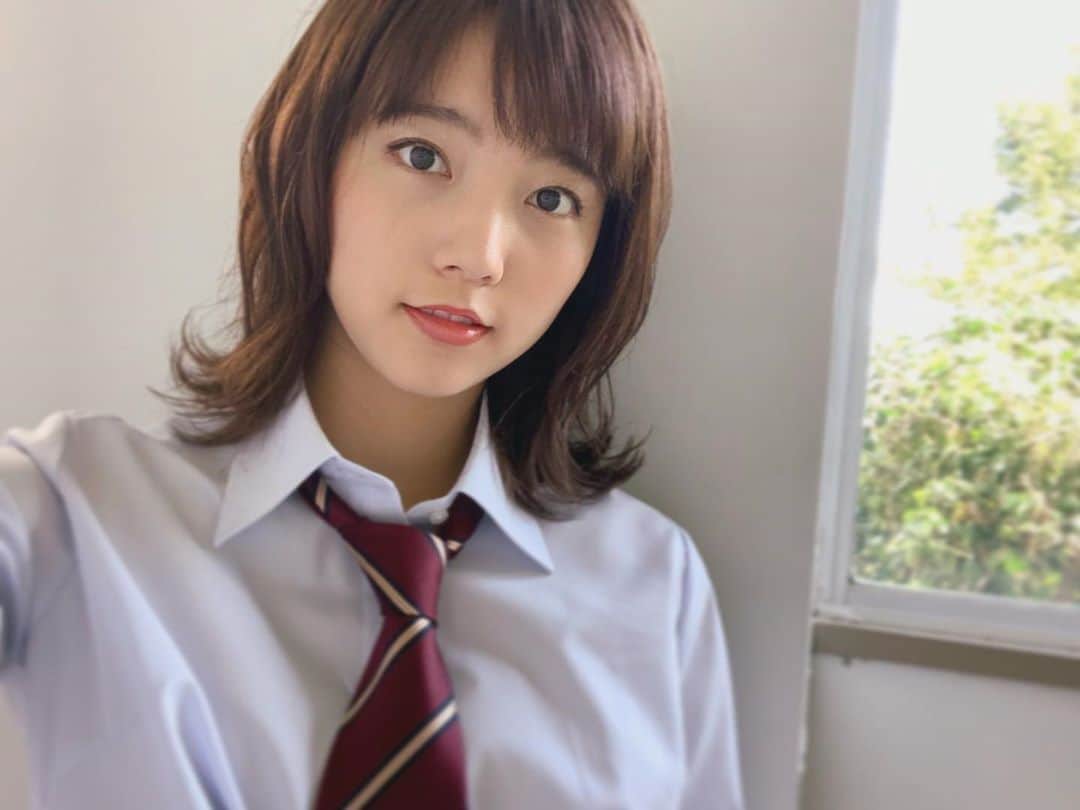 のインスタグラム：「お知らせ🎬 現在公開中の映画『午前0時、キスしに来てよ』にネネ役で出演しています！ ㅤ スーパースターと一般女子高生が恋愛？！のリアルシンデレラ"ラブ"ストーリー✨ ドキドキキュンキュンしに、ぜひ映画館へ❣️🕛 ㅤ https://0kiss.jp/ ㅤ #午前0時キスしに来てよ #0キス #ゼロキス」
