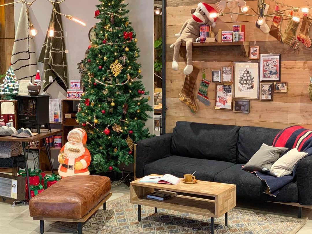のインスタグラム：「Christmas is coming soon🎅🏻🎄 JOURNAL STANDARD FURNITURE JIYUGAOKA SHOP ⛄03-5731-9715」