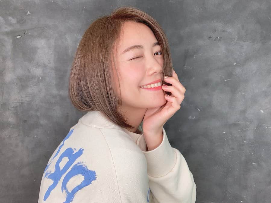 森詩織さんのインスタグラム写真 - (森詩織Instagram)「☺︎﻿ ﻿ ﻿ 髪のメンテナンスでRIZELへ💇‍♀️﻿ プリンになってて気になっちゃってたのと﻿ 色も抜けて嫌だったから行けて一安心💓﻿ ﻿ いつもありがとうございます😊﻿ ﻿ ﻿ そしたら、﻿ 偶然あんちゃんに会ったよ👀💜﻿ ﻿ ﻿ ﻿ #RIZEL﻿ #shibuya」12月7日 12時25分 - mori_shiori