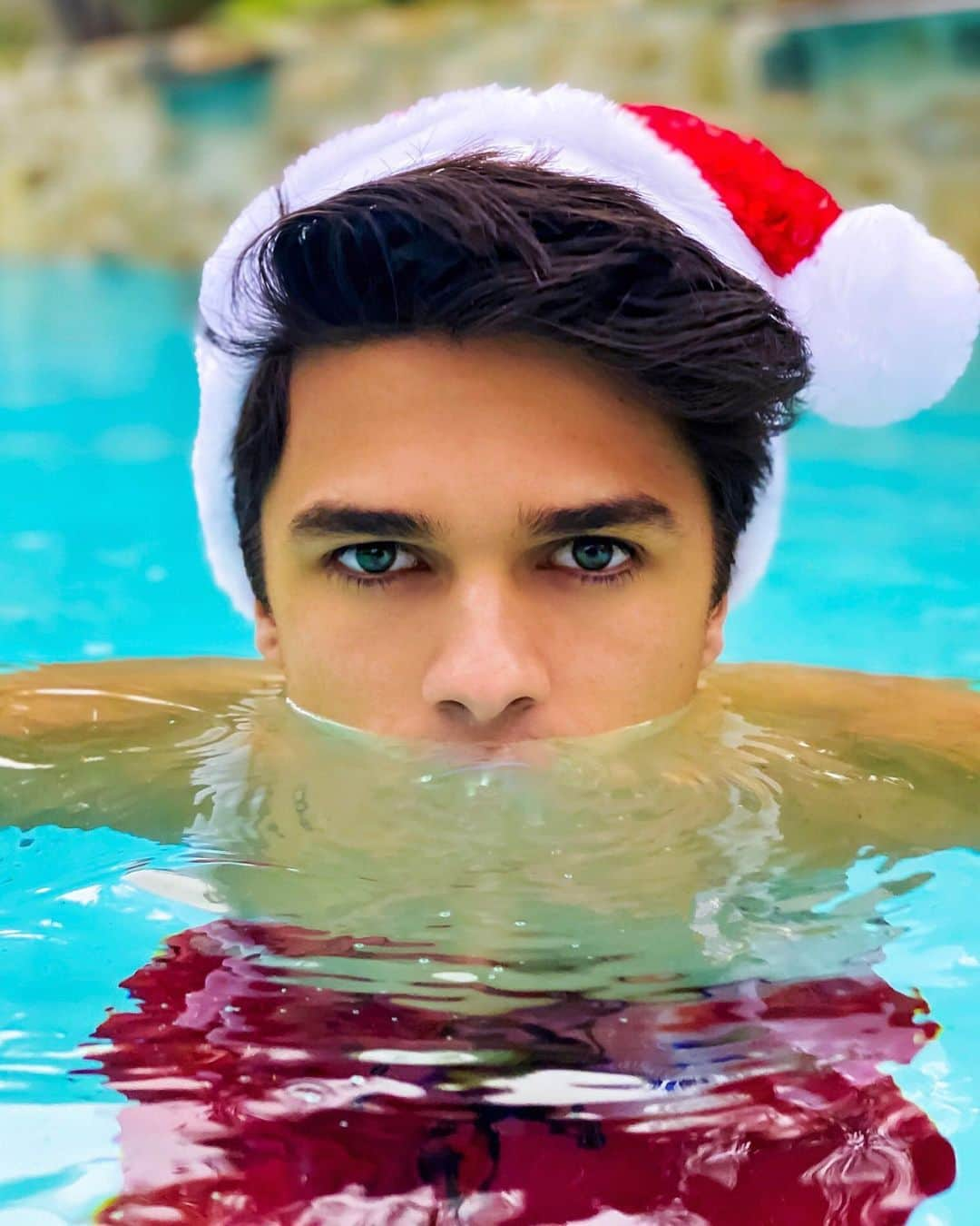 Brent Riveraさんのインスタグラム写真 - (Brent RiveraInstagram)「It’s beginning to look a lot like Christmas😍🎅🏼」12月7日 18時01分 - brentrivera