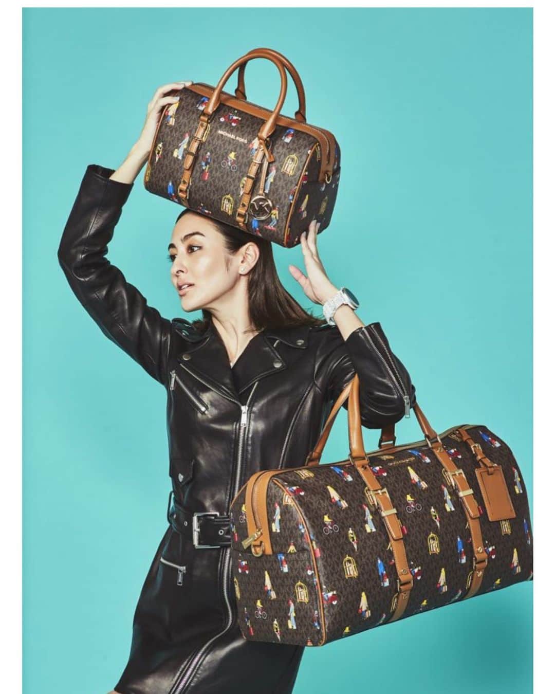 オードリー亜谷香のインスタグラム：「Let’s have a festive hang out tomorrow at the Michael Kors x @classy_mag_insta Holiday Event! ⛄️ ❤️I will be at the Omotesando and Ginza Store patiently waiting to meet you all! @michaelkors @classy_mag_insta ✨  開催日：2019年12月8日(日） 開催場所／時間 マイケル･コース表参道店　14時～ マイケル･コース銀座店　　17時～」