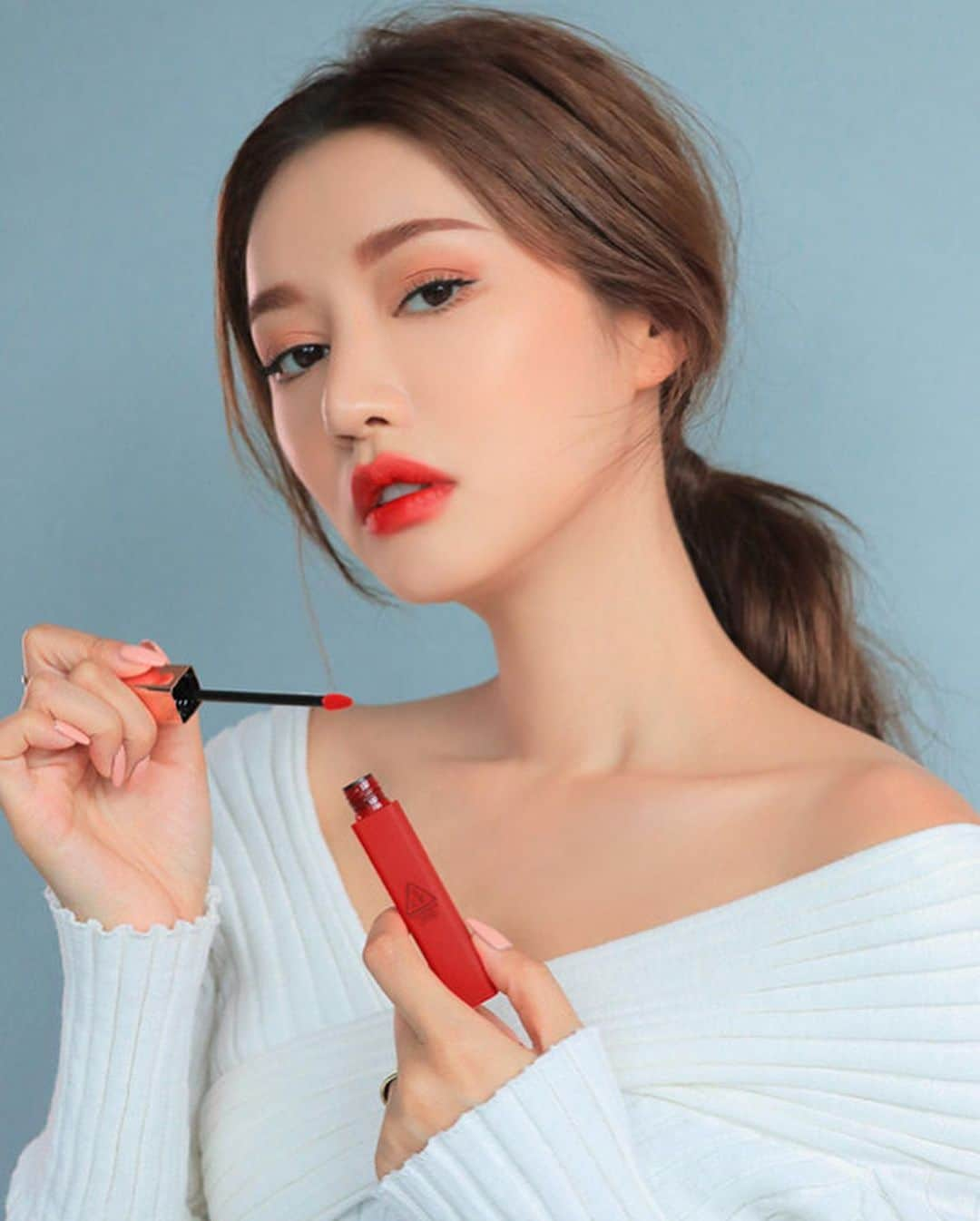 3CE Official Instagramさんのインスタグラム写真 - (3CE Official InstagramInstagram)「Saturday mood💋 3CE CLOUD LIP TINT #MACARON_RED #3CE #3CECLOUDLIPTINT」12月7日 14時03分 - 3ce_official