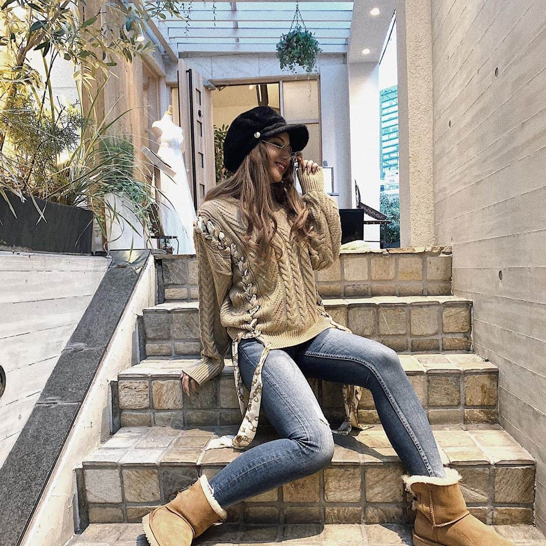 ゆきぽよさんのインスタグラム写真 - (ゆきぽよInstagram)「. . . TOPS @murua_official . BOTTOM @gydajp . BOOT @uggjapan . . . #ootd #今日のコーデ #murua #gyda #ugg #きょコ」12月7日 14時04分 - poyo_ngy