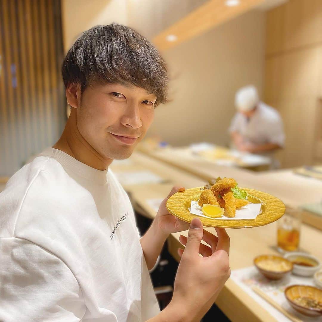 武田翔太さんのインスタグラム写真 - (武田翔太Instagram)「伊勢海老フライとか初めて食べた🤭 斬新だし、美味しい😍凄すぎた ありがとうございました😊 #伊勢海老フライ」12月7日 15時14分 - shotatakeda18