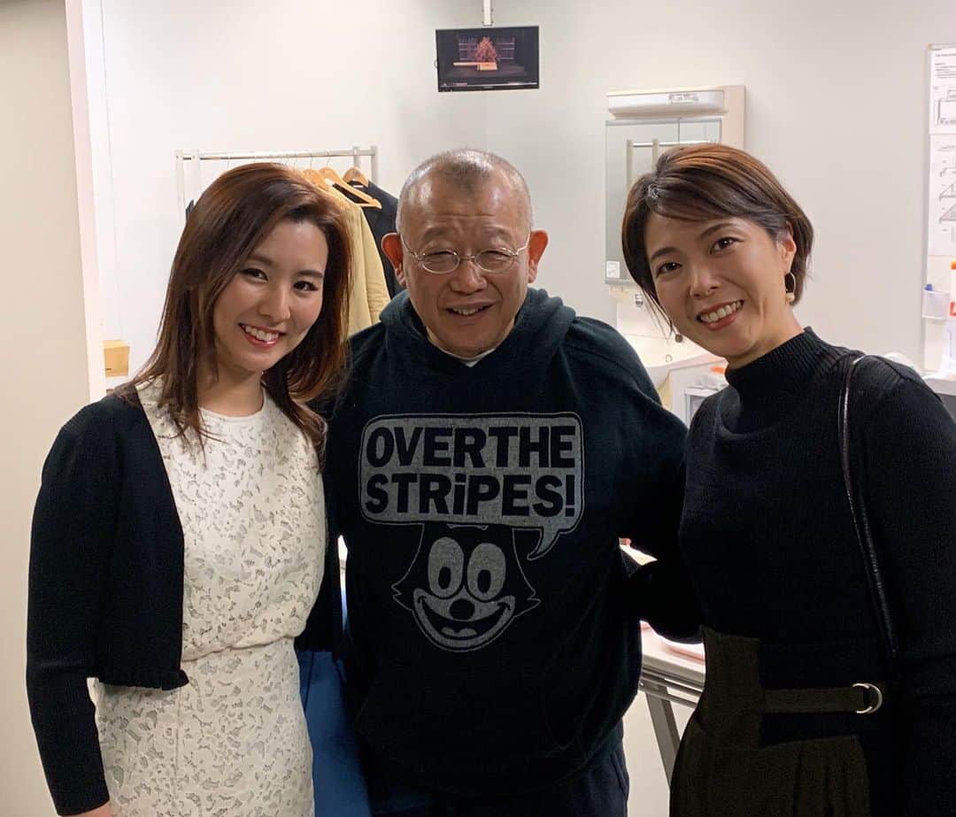 森本麻衣のインスタグラム：「鶴瓶さまの落語会へ🎵 4日間、立ち見もいらっしゃるほどの大人気公演🙏 . パワフルでカッコいい‼️ 舞台に立つって ジャンルは何であれ エンターテインメント👍✨ . . ゆみこ ありがとう💕 . . . . #rakugo#maimorimoto#piano#pianist#tokyo #森本麻衣#ピアノ#ピアニスト#落語#鶴瓶様#パワフル」