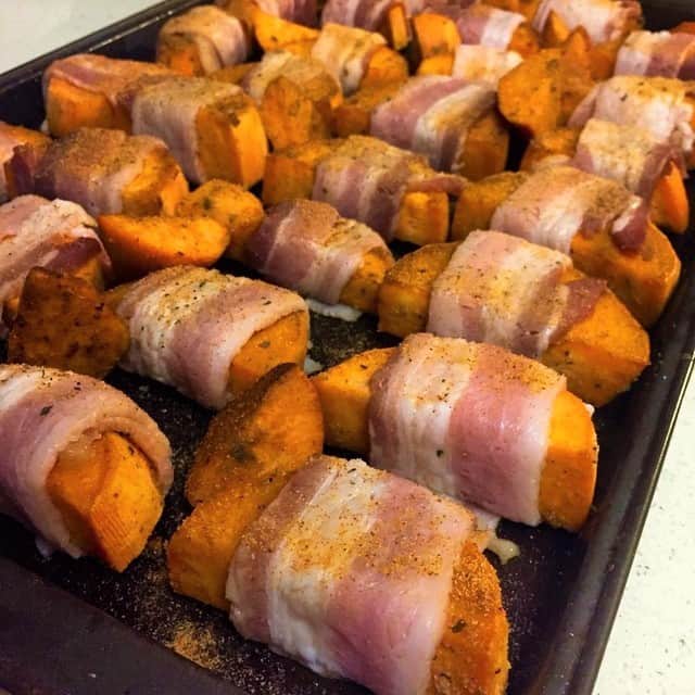 Flavorgod Seasoningsさんのインスタグラム写真 - (Flavorgod SeasoningsInstagram)「#perfection. #bacon wrapped sweet potato with @flavorgod everything spicy on top⁠ -⁠ Customer:👉 @thefithistoryprofessor⁠ Seasoned with:👉 #Flavorgod Everything Spicy Seasoning⁠ -⁠ Add delicious flavors to any meal!⬇⁠ Click the link in my bio @flavorgod⁠ ✅www.flavorgod.com⁠ -⁠ Flavor God Seasonings are:⁠ ✅ZERO CALORIES PER SERVING⁠ ✅MADE FRESH⁠ ✅MADE LOCALLY IN US⁠ ✅FREE GIFTS AT CHECKOUT⁠ ✅GLUTEN FREE⁠ ✅#PALEO & #KETO FRIENDLY⁠ -⁠ #food #foodie #flavorgod #seasonings #glutenfree #mealprep #seasonings #breakfast #lunch #dinner #yummy #delicious #foodporn」12月8日 2時01分 - flavorgod