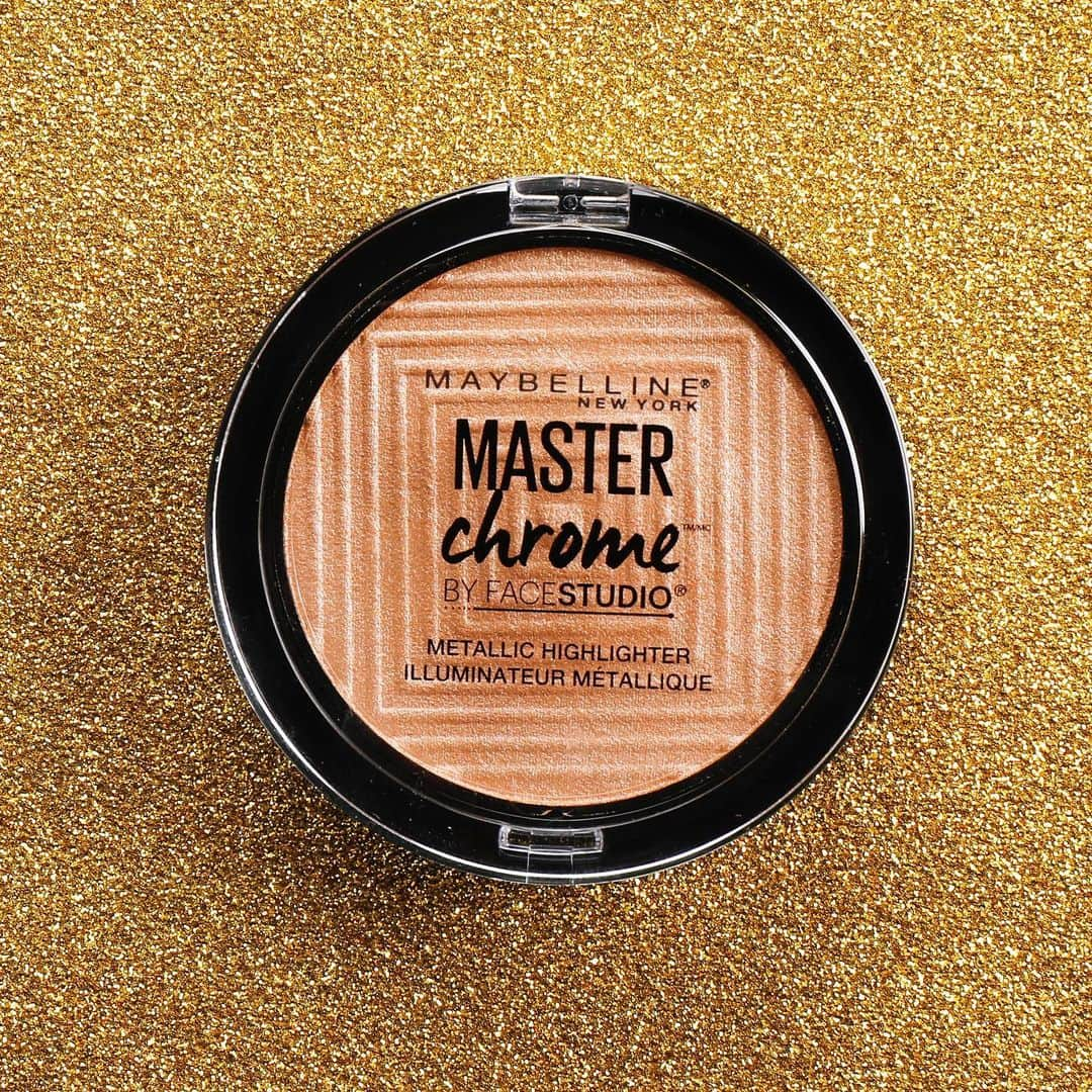 Maybelline New Yorkさんのインスタグラム写真 - (Maybelline New YorkInstagram)「The only highlighter that has us glowing all season! ✨ Shown here: #masterchrome highlighter in 'molten gold'. Let us know if this is your ride-or-die in the comments!」12月8日 2時17分 - maybelline