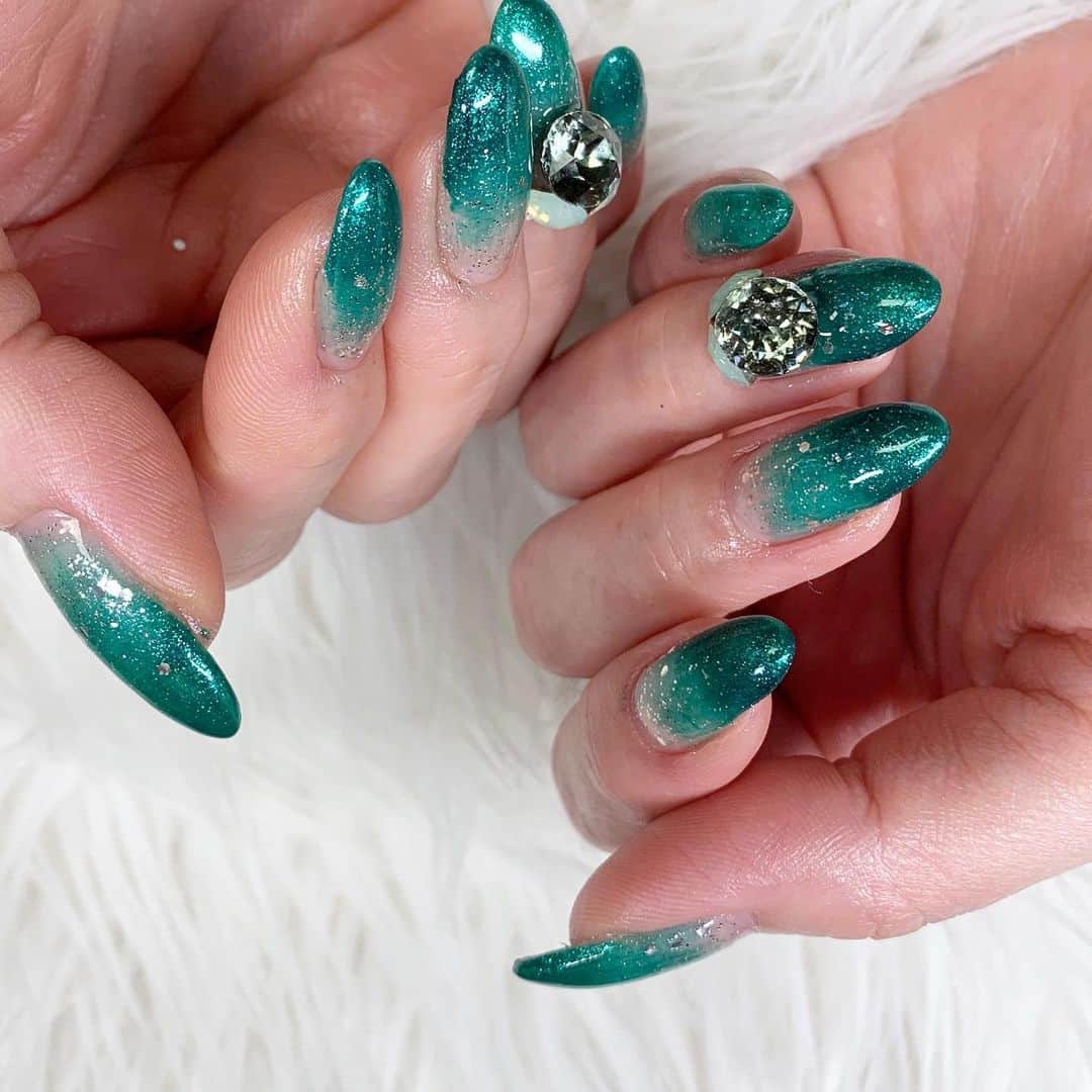 のインスタグラム：「#nails #Christmas design nails」