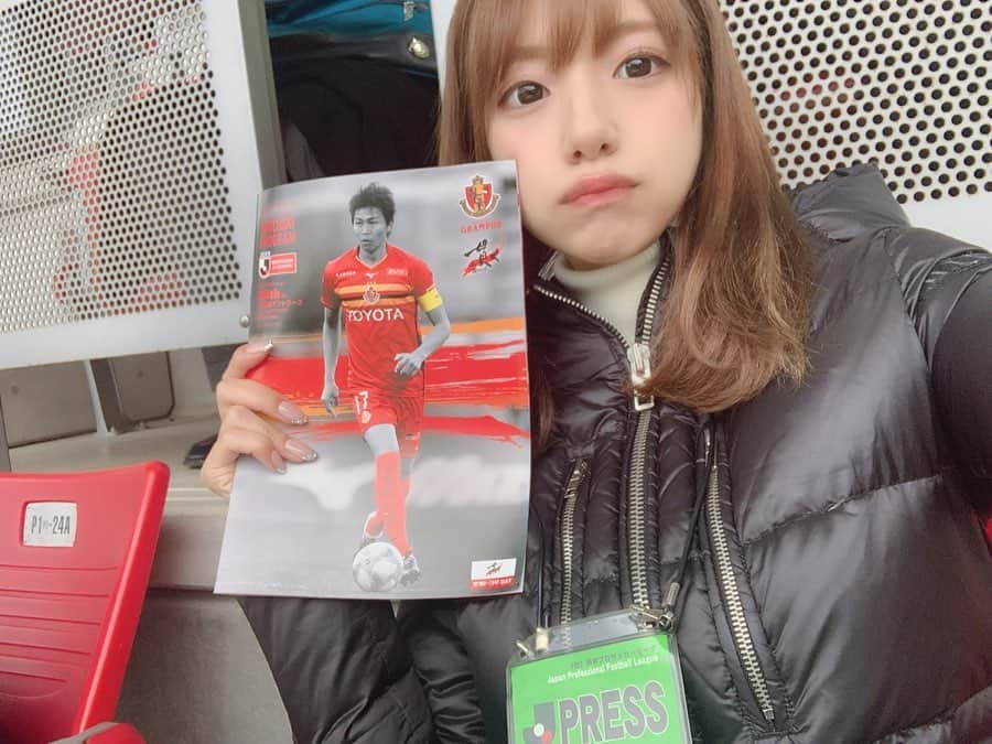 星島沙也加さんのインスタグラム写真 - (星島沙也加Instagram)「最終節ホーム戦へ⚽️ 今年からグランパスの番組の MCをやらせてもらって ずっと見てきたグランパス✨ とにかく残留できてよかった！ 今日は同じサブMCのゆかさんと！ いつも交代だから初めて会えました🥰 シーズンは終わりですがまだ 番組は続くよー🥰 #名古屋グランパス#nagoyagrampus」12月7日 18時22分 - sayaka_hoshijima