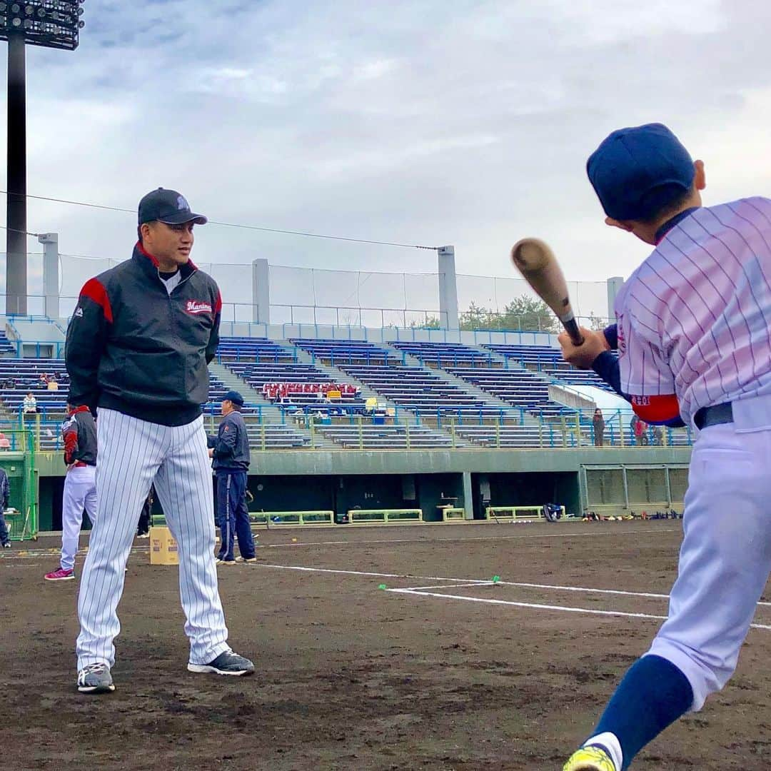 井口資仁さんのインスタグラム写真 - (井口資仁Instagram)「山梨で6年連続の 野球教室をしてきました⚾️ 肌寒かったですが… 子供の元気で楽しい時間でした😀  #井口資仁#千葉ロッテマリーンズ  #野球教室#山梨野球教室」12月7日 19時55分 - iguchi.tadahito6