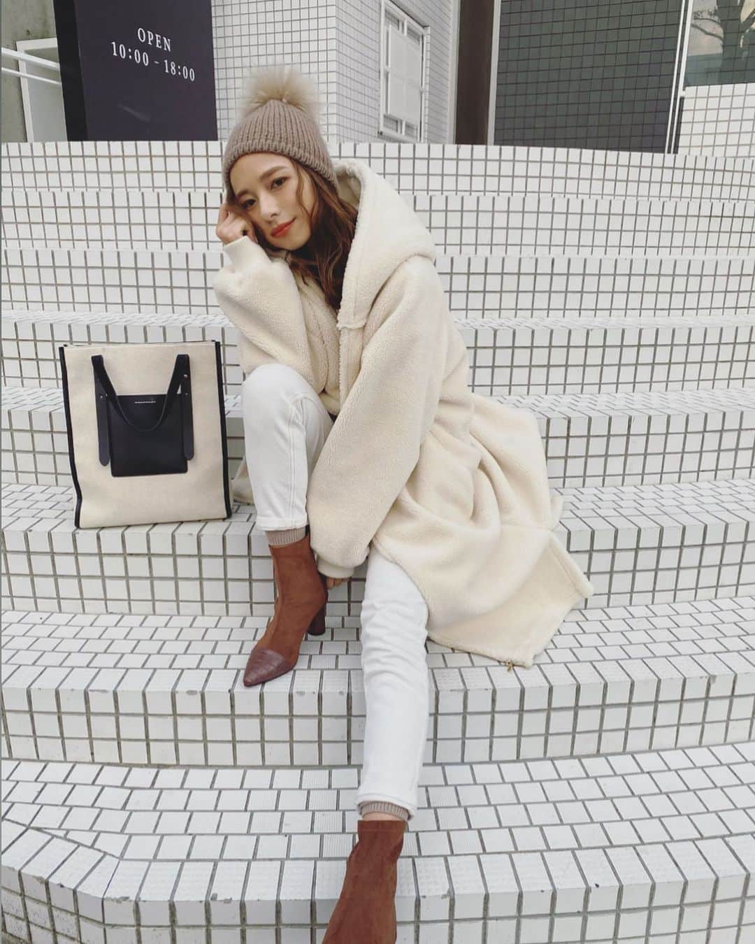 のインスタグラム：「☃️」