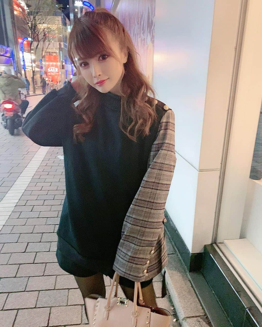のインスタグラム：「ゼロキス観てきた〜😍💓💓💓 きゅんきゅんした🥰 環奈ちゃん可愛すぎた😭😭💓 . ワンピは　@selectshop_lumignon だよん🥺💋 デザイン可愛い😍💖 . #セレクトショップ #selectshop #映画鑑賞 #ゼロキス #午前0時キスしに来てよ #橋本環奈 #胸キュン」