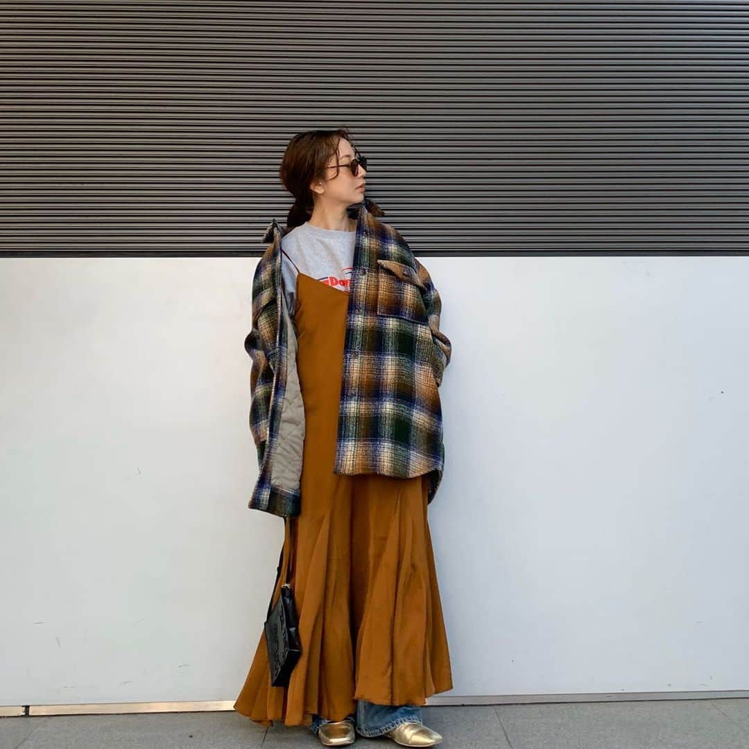 ungrid_minamiのインスタグラム：「. ワンピース購入したよーーー⛄️ @ungrid_official @ungrid_staffsnap #Ungrid#アミュプラザ博多」