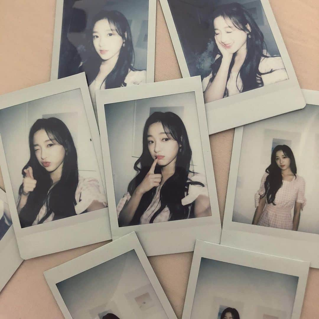 ジンソルさんのインスタグラム写真 - (ジンソルInstagram)「took a polaroid📸 #진솔」12月7日 20時25分 - truesol__0824