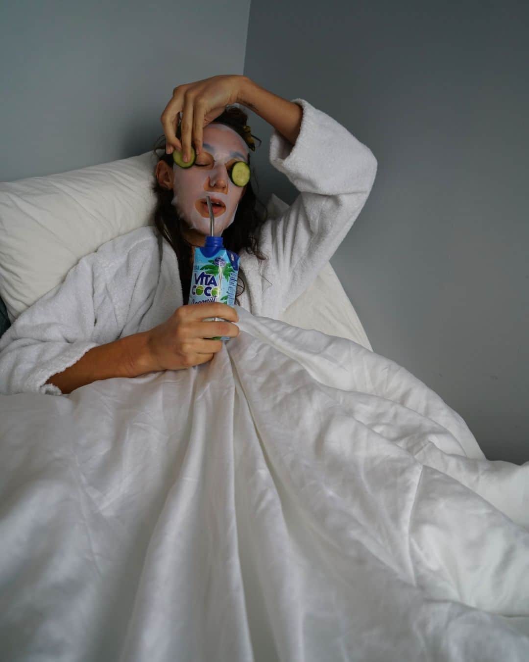 Vita Coco Coconut Waterのインスタグラム：「Life's about balance.  That doesn't mean we'll go out of our way to eat a cucumber, but sure, we'll put them on our eyes after a night out.」