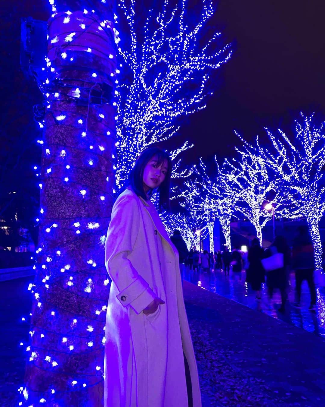 谷川りさこさんのインスタグラム写真 - (谷川りさこInstagram)「青の洞窟 今年も綺麗でした！ #イルミネーション#青の洞窟#渋谷#beautifulworld #illumination」12月7日 21時38分 - risakoko