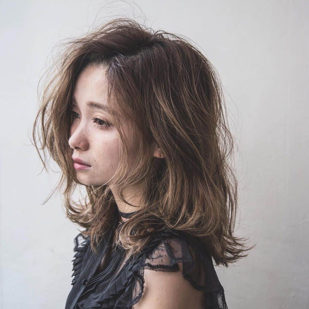 野口和弘のインスタグラム：「ハイライトミディ☺︎ . hair @cieca.noguchi . #ciecanoguchi  #cieca.」