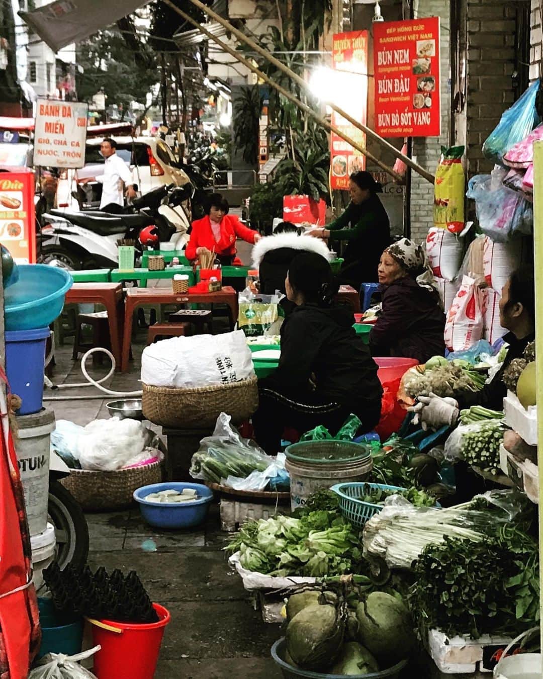 のインスタグラム：「Hanoi」