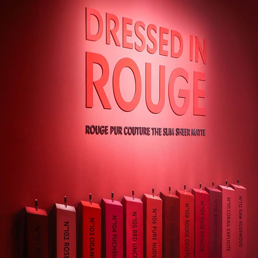 Yves Saint Laurent Beautyさんのインスタグラム写真 - (Yves Saint Laurent BeautyInstagram)「With a range of 12 shades to dress in a beautiful matte texture, guests were surrounded by objects of desire and dared to cross the line. ROUGE PUR COUTURE THE SLIM SHEER MATTE #yslbeauty #dressedinrouge #crosstheline」12月7日 22時00分 - yslbeauty