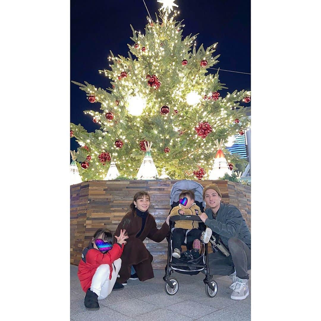木内江莉さんのインスタグラム写真 - (木内江莉Instagram)「もう今年も終わってしまうのね。 🎄  #Christmas#tree#indonesia #bali#half#quarter#1歳#4歳#26歳#fam#lov」12月7日 23時20分 - eririnnnnn92
