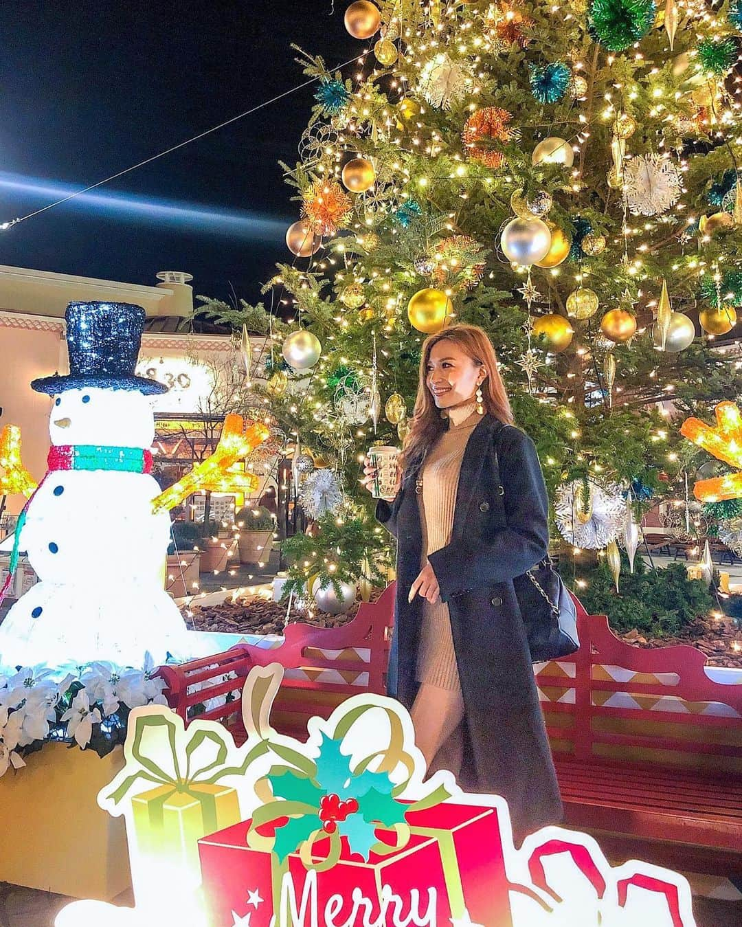 二重の女神 まあささんのインスタグラム写真 - (二重の女神 まあさInstagram)「🎄✨🎄✨🎄✨﻿ ﻿ ﻿ 今年は何体のツリーと一緒に﻿ 写真撮れるかなぁ😜💓﻿ ﻿ ﻿ #christmastree  #tree #クリスマスツリー」12月7日 23時23分 - maasa.05