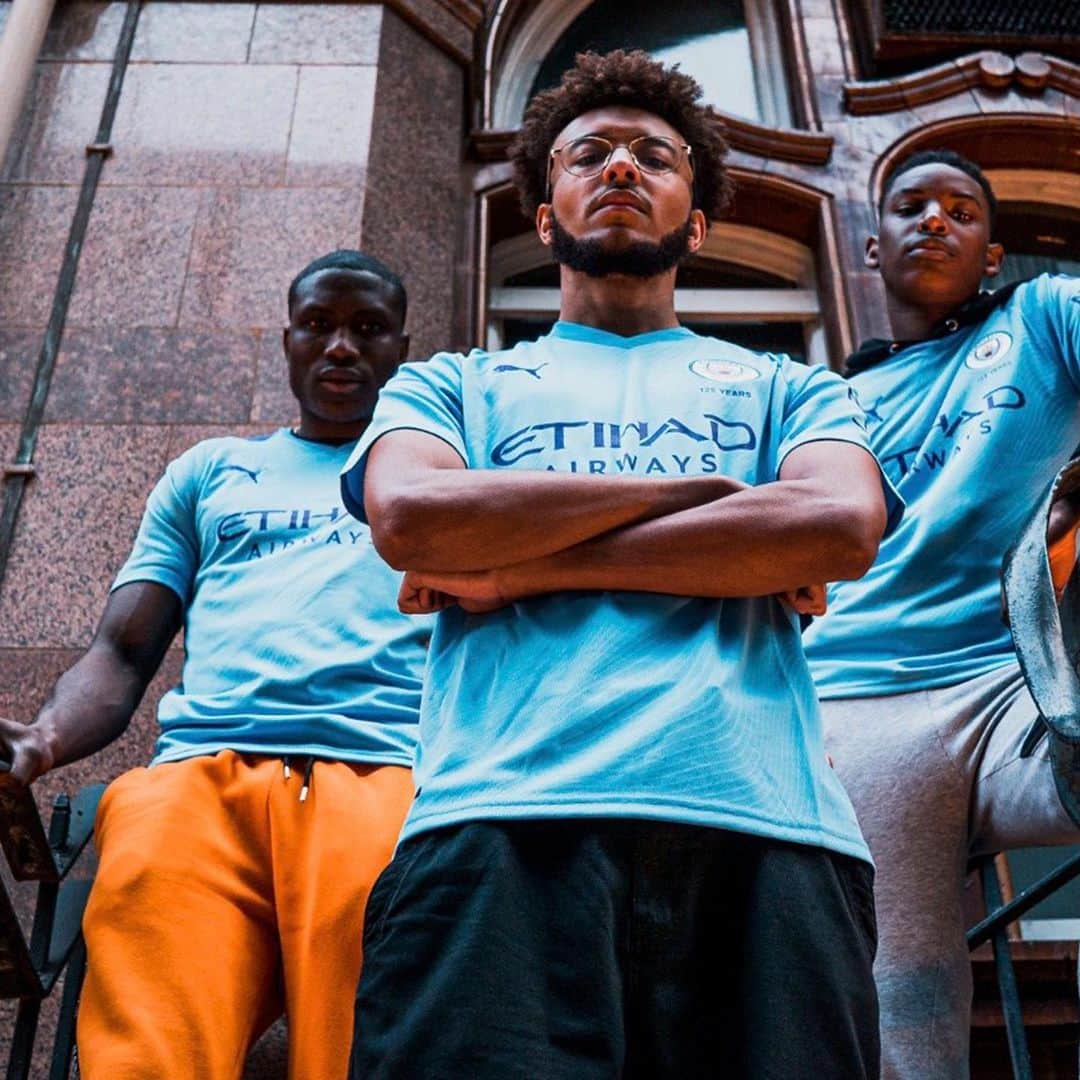 マンチェスター・シティFCさんのインスタグラム写真 - (マンチェスター・シティFCInstagram)「MCR is 🔵⁣ ⁣ ⁣ ⁣ ⁣ ⁣ #mancity」12月7日 23時29分 - mancity