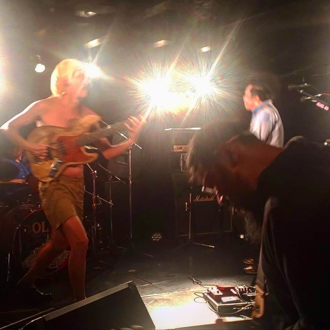 のインスタグラム：「DOLCEのライブにGtバンアパ原さんと一緒に4曲演奏しました、ナイスgrooveでした」
