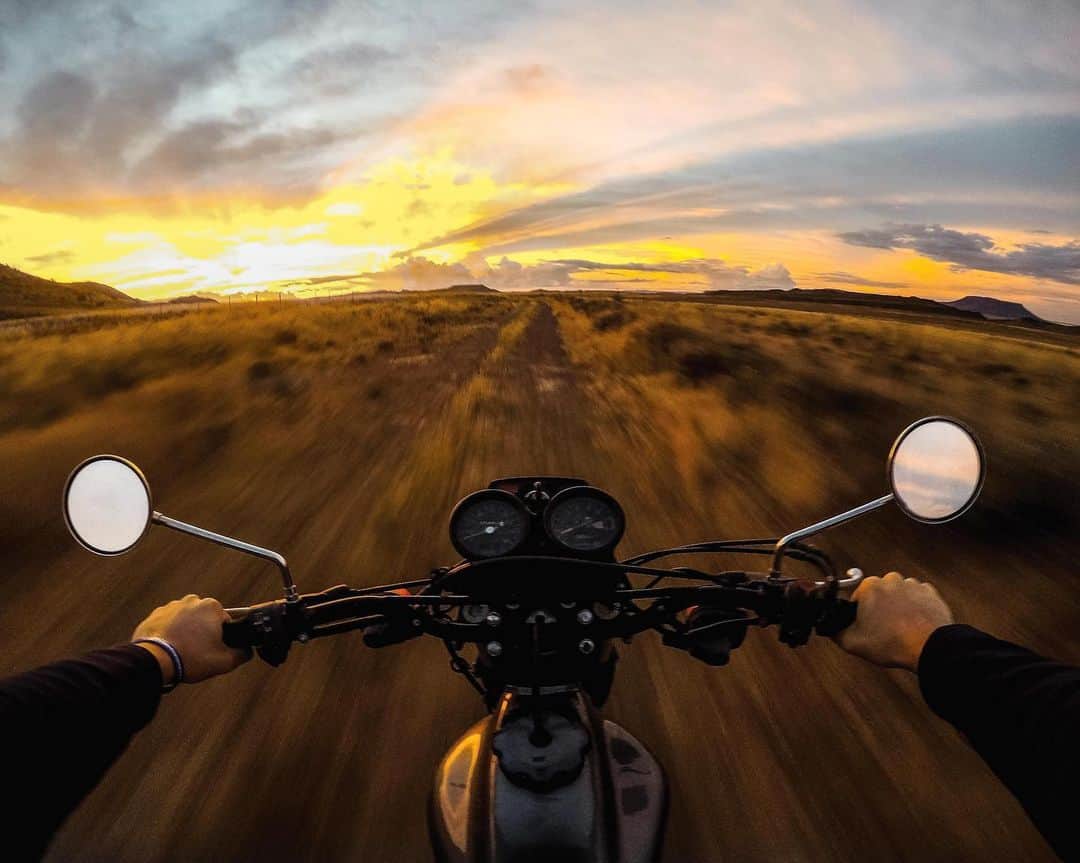 goproさんのインスタグラム写真 - (goproInstagram)「Photo of the Day: Open roads + open schedules. Saturday done right, @christoffels_za. • • • @GoProZA #GoProZA #GoPro #WeekendWarrior #GoPro #OpenRoad #Saturdays #SouthAfrica」12月8日 0時20分 - gopro