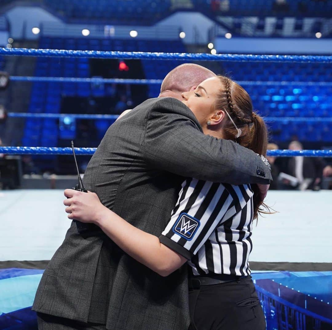 トリプルHさんのインスタグラム写真 - (トリプルHInstagram)「A huge night for @wweladyrefjess and a massive gain for #Smackdown. Welcome to #TeamBlue, incredibly proud of what you’ve accomplished and what you represent. #TheFuture #WeAreNXT」12月8日 0時25分 - tripleh