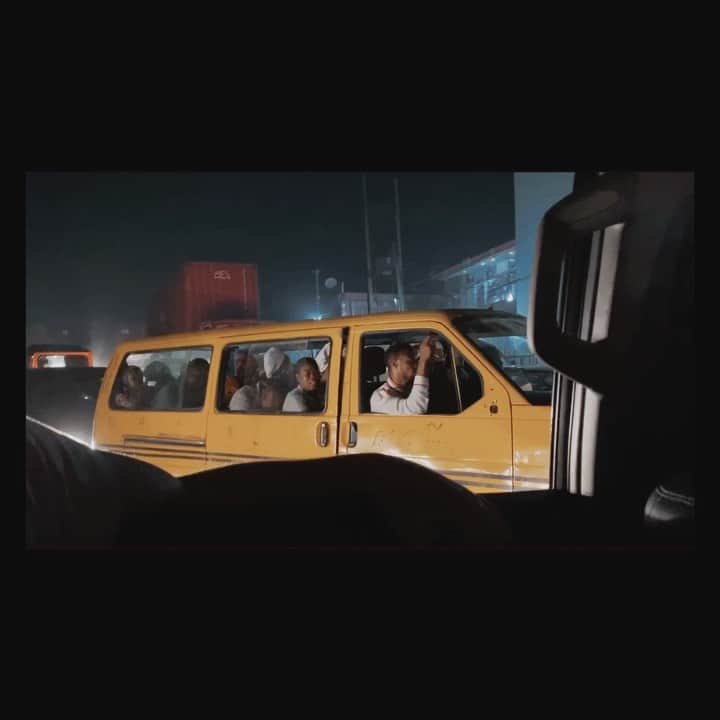 リード・モラノのインスタグラム：「💛 traffic jams」