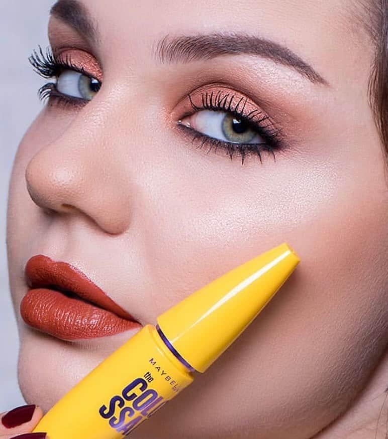 Maybelline New Yorkさんのインスタグラム写真 - (Maybelline New YorkInstagram)「Get @cansuyegin’s 🇹🇷 lash look with #colossalmascara. Colossal gives you instant, clump free volume in just one coat! #mnyitlook #regram @makyajsehirde」12月8日 0時39分 - maybelline