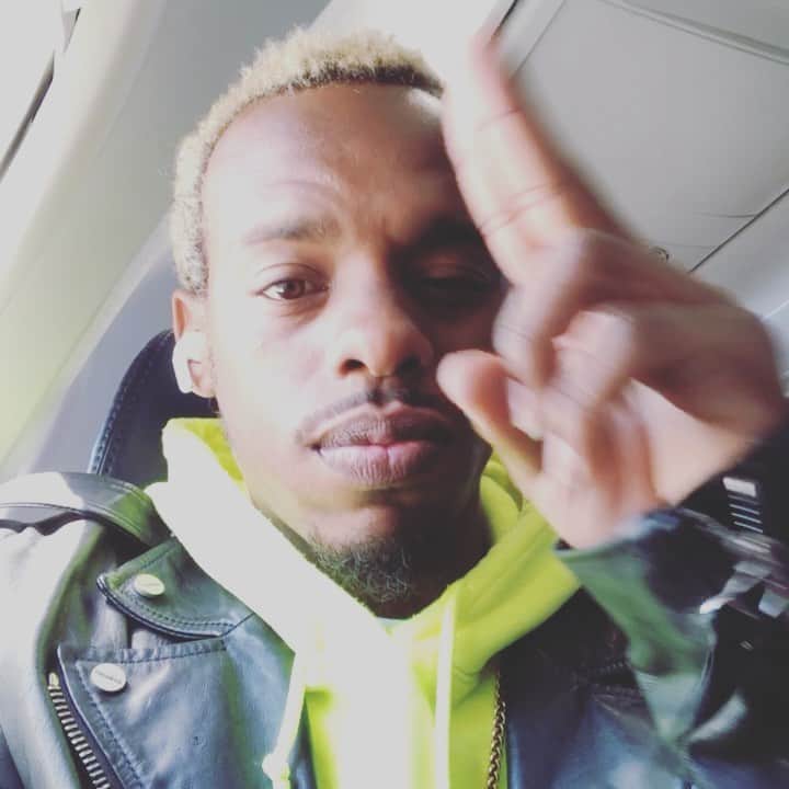 Lil Buckのインスタグラム：「Lᴀsᴛ Nɪɢʜᴛ ɪɴ Pᴀʀɪs will be live 6:30pm pacific Sorry for the wait 🙏🏾❤️」