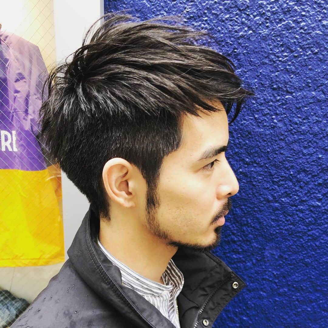 斉藤潤一のインスタグラム：「メンズショート！ #斉藤潤一 #メンズ　#メンズヘア  #メンズカット  #メンズファッション #メンズショート #メンズ髪型 #美容学生 #rocospearz  #美容師求人 #渋谷美容室　#渋谷　#原宿　#新宿　#表参道」