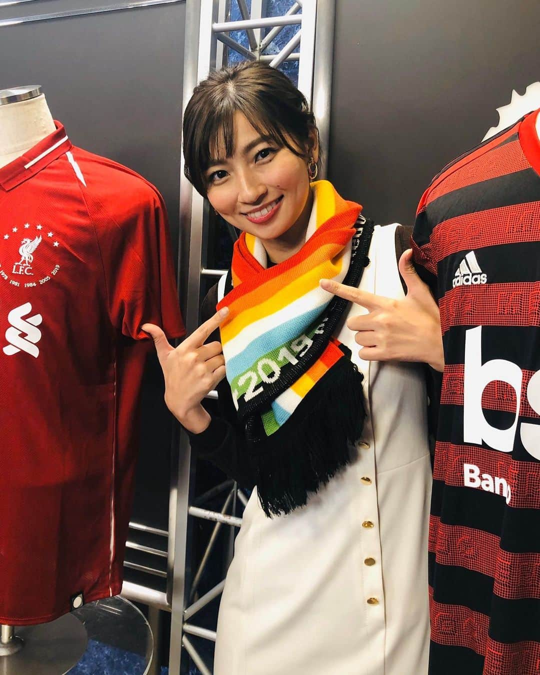 日本テレビ「日テレサッカー」さんのインスタグラム写真 - (日本テレビ「日テレサッカー」Instagram)「【 #サッカーアース 現在放送中】 . #手越祐也 の #リバプール 紀行❗️ ならぬ現地取材をたっぷりお楽しみください💁‍♂️ . 名門クラブの地元で手越は何を感じたのか⁉️ . そして12月11日開幕の  #FIFAクラブワールドカップ で注目の #南米王者 #フラメンゴ を #城彰二 が徹底解説🗣 . #畑下由佳 #日テレ #日テレサッカー」12月8日 1時28分 - ntv_football