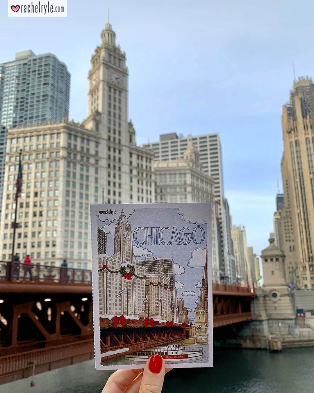 Rachel Ryleさんのインスタグラム写真 - (Rachel RyleInstagram)「I couldn’t resist coming out to Chicago to snap a picture of my postcard illustration in front of the Wrigley Building! I recently had the opportunity to work with the amazing restaurant group @lettuceentertainyou on a series of postcards that they are kindly giving out to all their guests throughout the holiday season. So much time & detail was put into each of my illustrations, that I simply had to come to Chicago and see this spot for myself. I’m so glad I did! Frank Sinatra sang it best - Chicago is my kind of town! Head to my Story today to see a behind the scenes and come join me on the Riverwalk! And if they have a restaurant in your area, go get a free postcard (they’re available in Chicago, Washington DC, Las Vegas & Twin Cities)! #chicago #illinois #riverwalk #postcard #illustration #leye #lettuceentertainyou #art #drawing #mykindoftown」12月8日 1時29分 - rachelryle