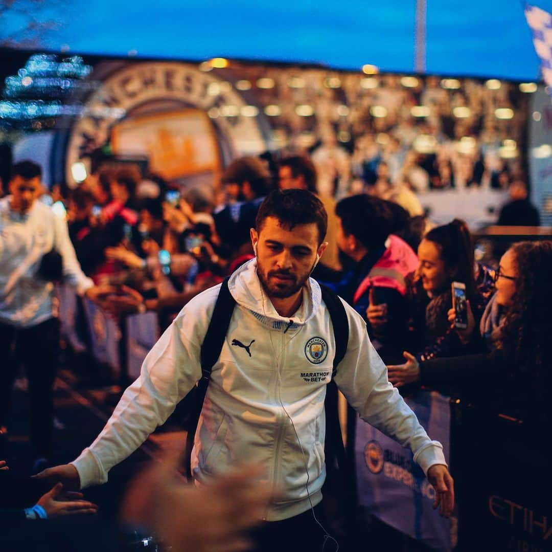 マンチェスター・シティFCさんのインスタグラム写真 - (マンチェスター・シティFCInstagram)「Don’t talk too much 🤫⁣ ⁣ ⁣ ⁣ ⁣ ⁣ ⁣ #mancity #mcimun」12月8日 1時35分 - mancity