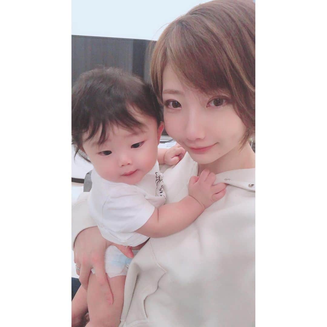 のインスタグラム：「﻿ ﻿ ﻿ らぶ❤️﻿ オムツでごめんね🥺﻿ ﻿ ﻿ ﻿ ﻿ ﻿ #babyboy #mylover #都内ママ #親バカ部　#可愛いママでいたい」