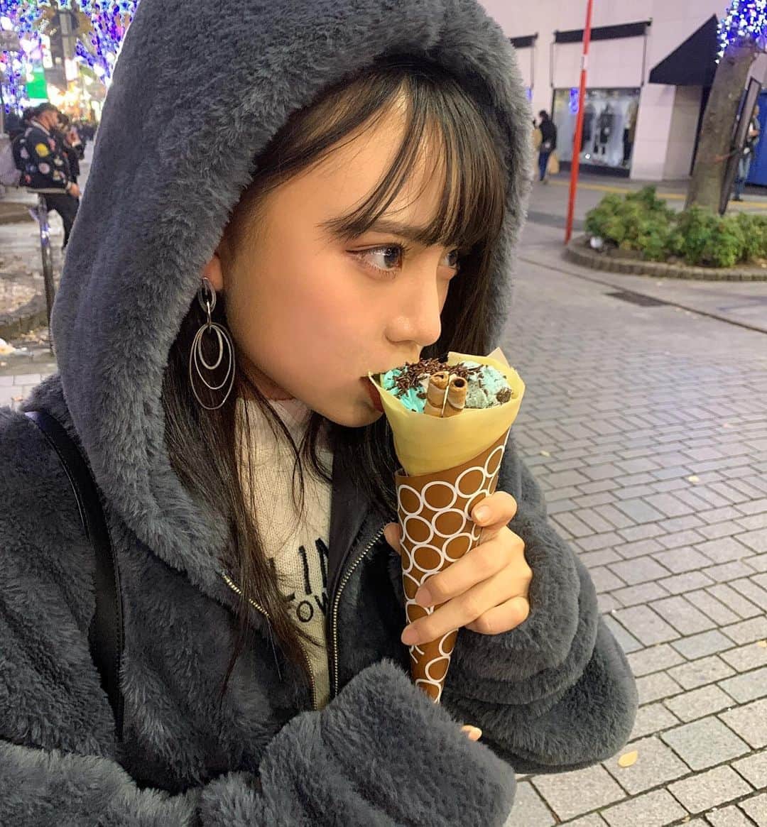 東ノエルのインスタグラム：「チョコミントクレープ」