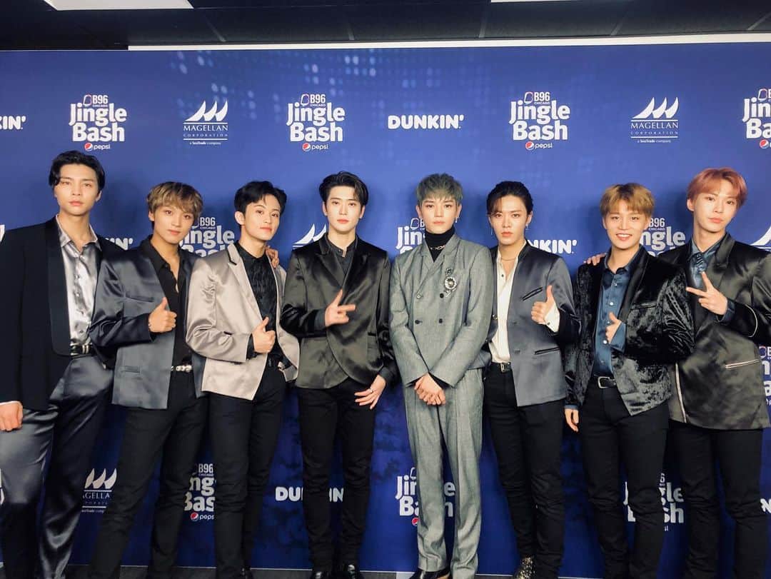 NCT 127さんのインスタグラム写真 - (NCT 127Instagram)「Thank you Jingle Bash, Thank you Chicago, thank you NCTzens!🥰-Johnny  #NCT #NCT127 #JingleBash」12月8日 11時34分 - nct127